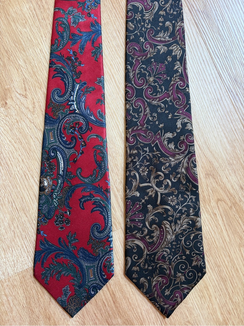 Christian Dior Bundle lot 2 Men's Silk Ties Red Blue Black Burgundy Designer